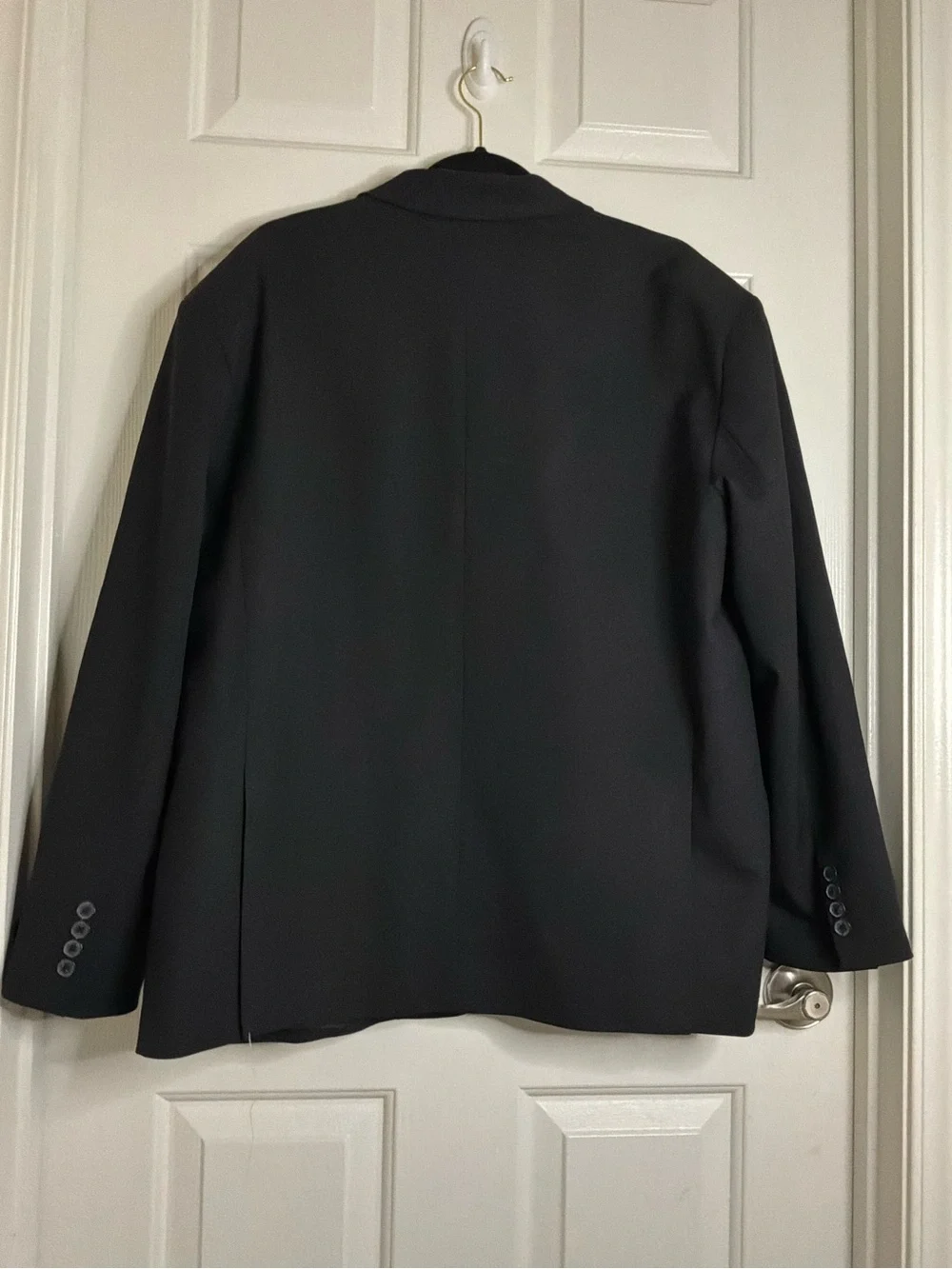 Babaton sleek black